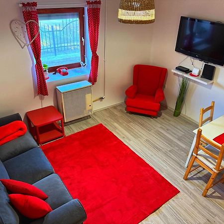 Poettyoesotthon Vendeghaz Apartment Tiszababolna ภายนอก รูปภาพ