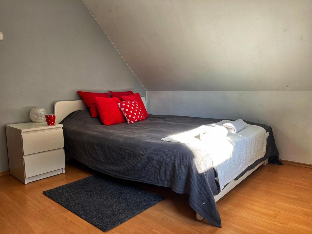 Poettyoesotthon Vendeghaz Apartment Tiszababolna ภายนอก รูปภาพ