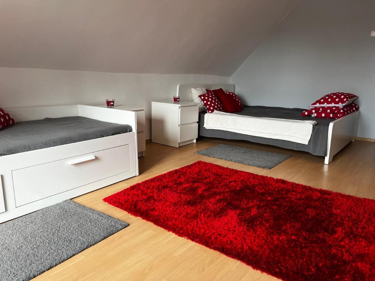 Poettyoesotthon Vendeghaz Apartment Tiszababolna ภายนอก รูปภาพ