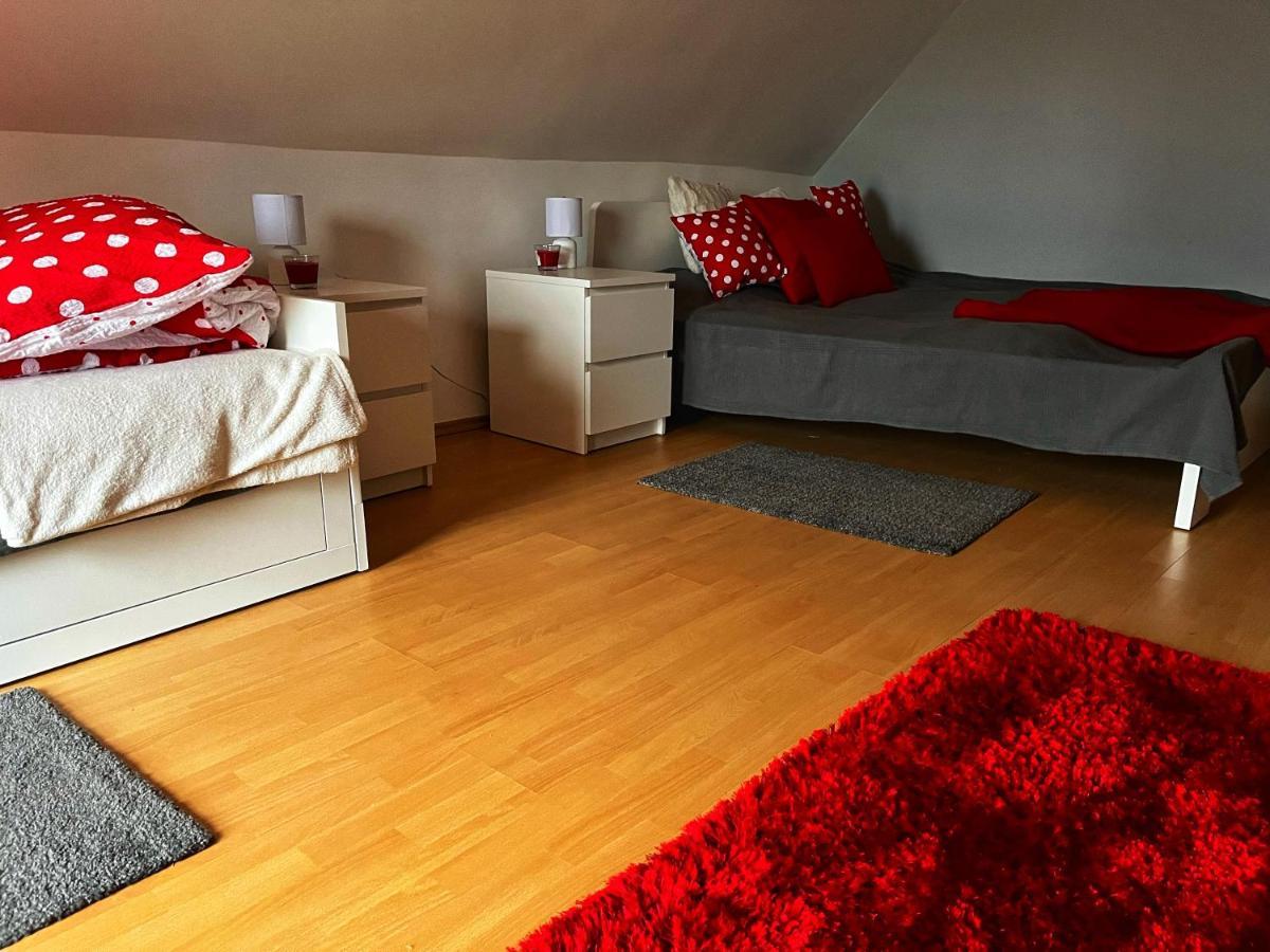 Poettyoesotthon Vendeghaz Apartment Tiszababolna ภายนอก รูปภาพ