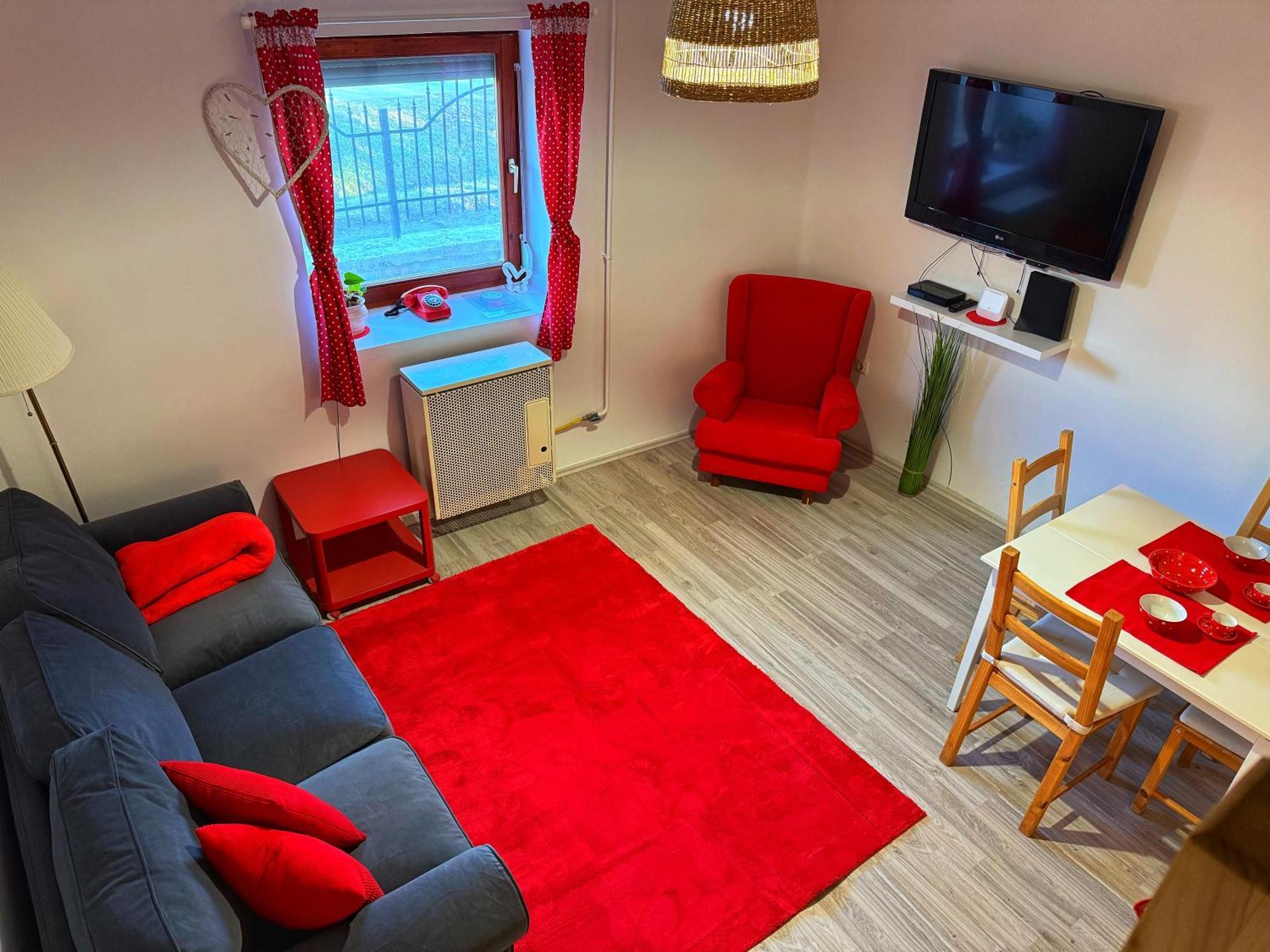 Poettyoesotthon Vendeghaz Apartment Tiszababolna ภายนอก รูปภาพ